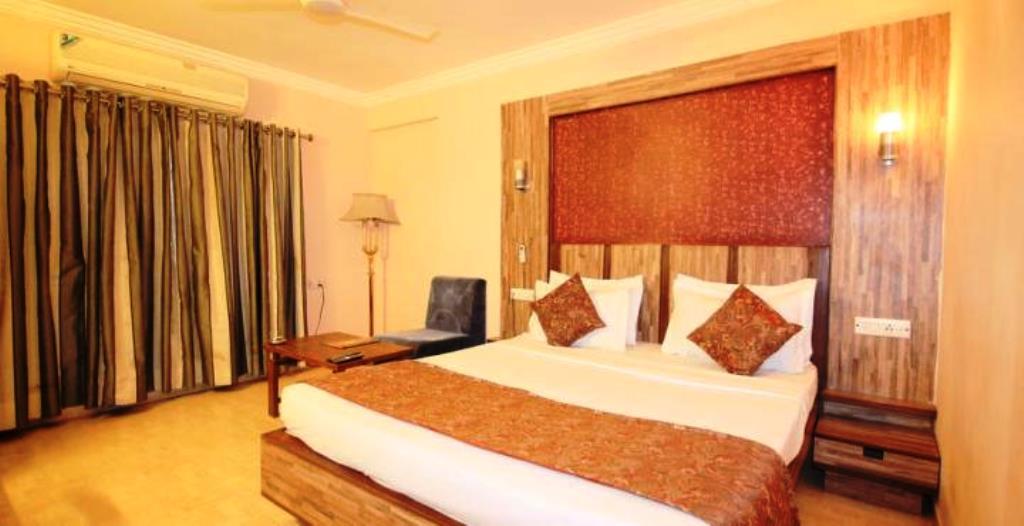 Hotel Eden Ахмедабад Экстерьер фото