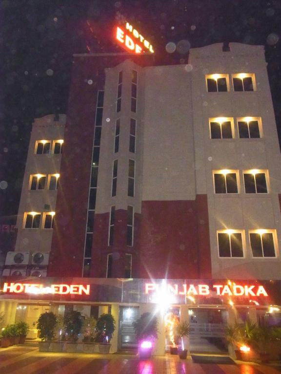 Hotel Eden Ахмедабад Экстерьер фото